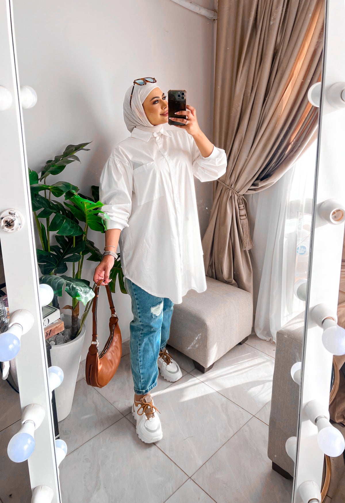 Basic Shmiz white