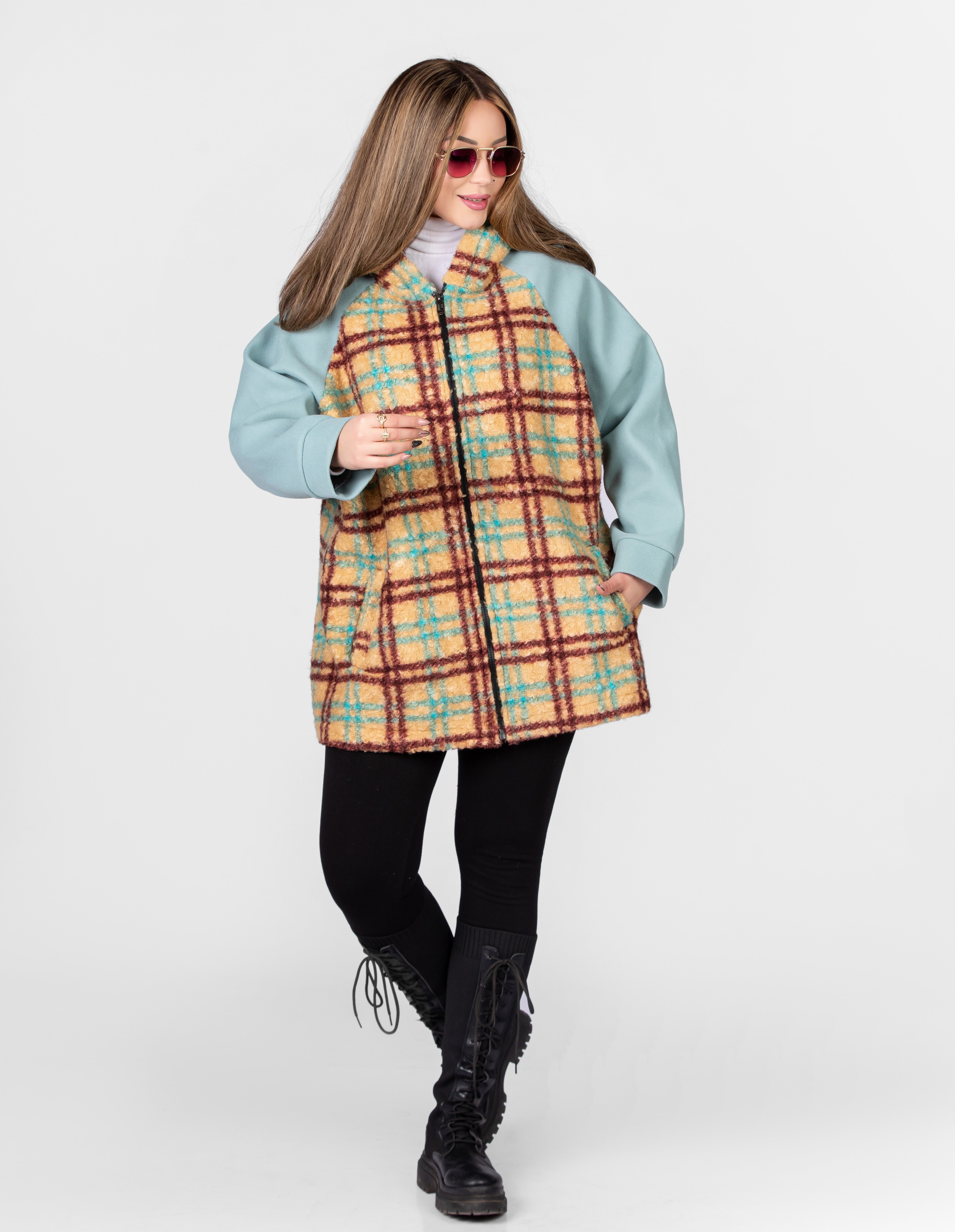 Checkered jacket with zipper